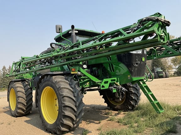 Main image John Deere R4045