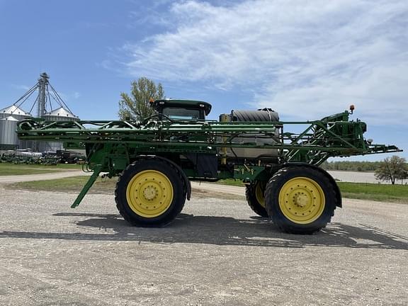 Image of John Deere R4045 equipment image 3