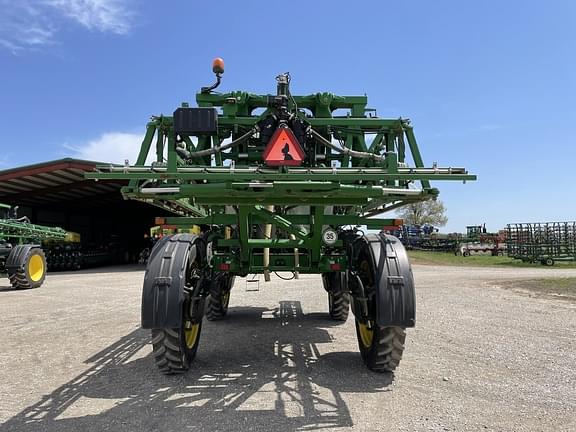 Image of John Deere R4045 equipment image 4