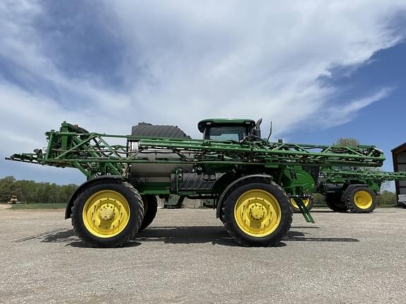 Image of John Deere R4045 equipment image 3