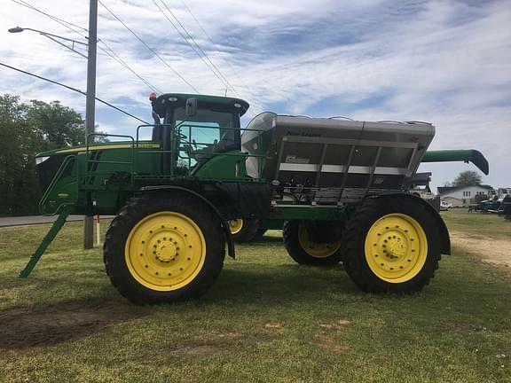 Image of John Deere R4045 equipment image 3