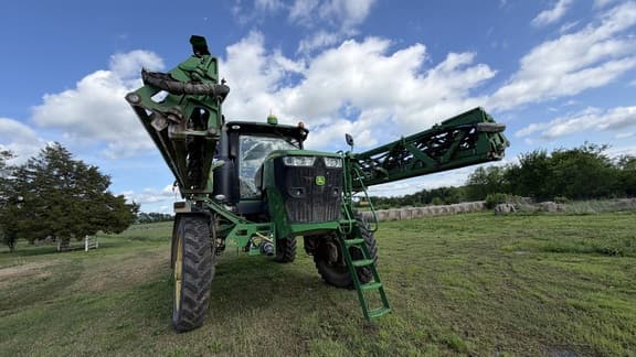 Image of John Deere R4045 equipment image 3