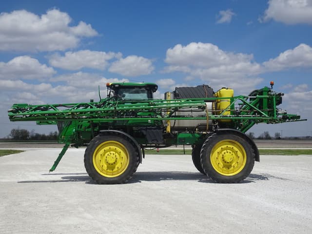 Image of John Deere R4045 equipment image 2