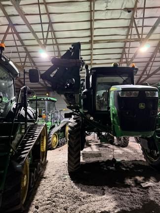 Image of John Deere R4045 equipment image 3
