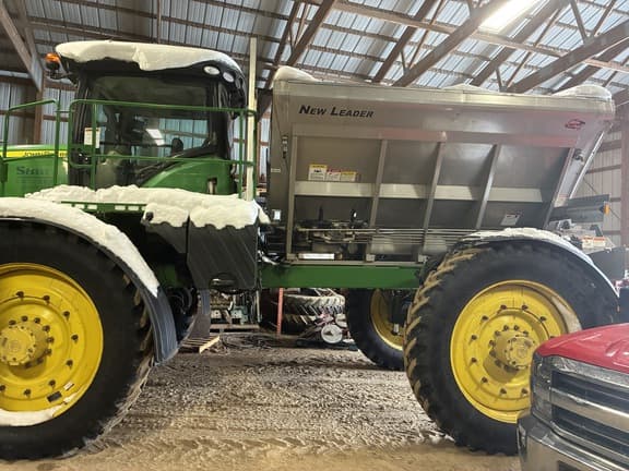 Image of John Deere R4045 equipment image 3