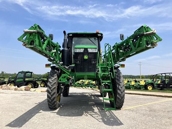Image of John Deere R4045 equipment image 1