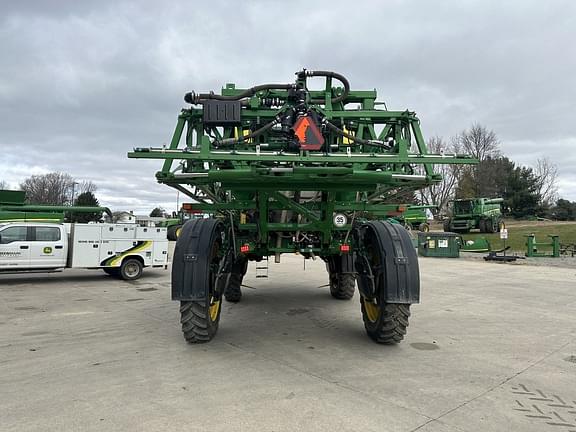 Image of John Deere R4045 equipment image 4