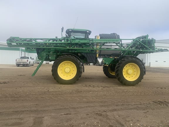 Main image John Deere R4045