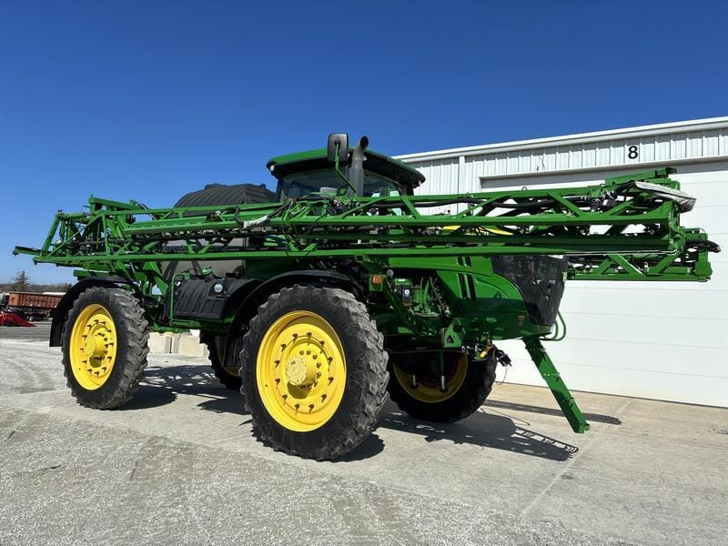 2017 John Deere R4045 Equipment Image0