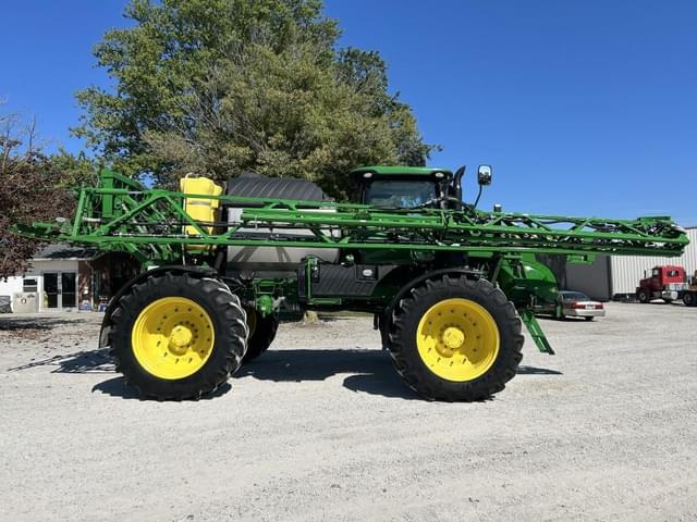 Image of John Deere R4045 equipment image 3