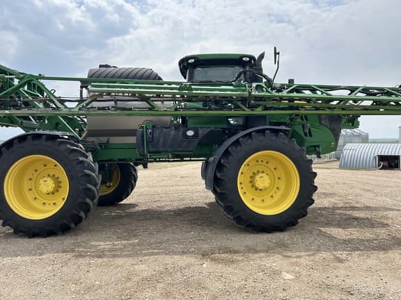 Image of John Deere R4045 equipment image 1