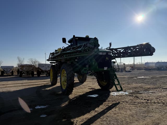 Image of John Deere R4045 equipment image 2