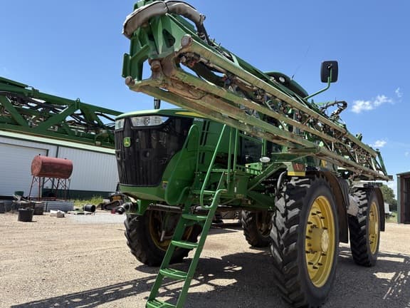 Image of John Deere R4045 equipment image 1