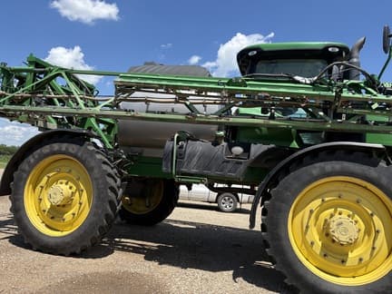 Image of John Deere R4045 equipment image 4
