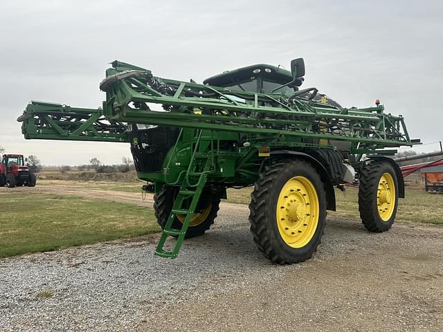 Image of John Deere R4045 equipment image 2