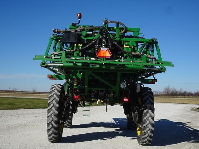 Image of John Deere R4045 equipment image 4