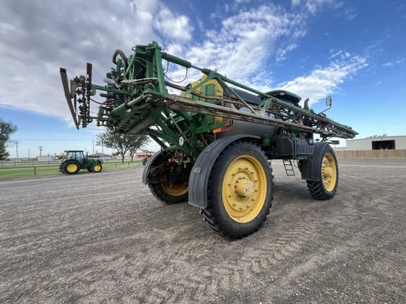 Image of John Deere R4045 equipment image 4