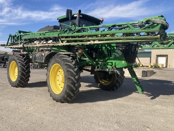 Main image John Deere R4045