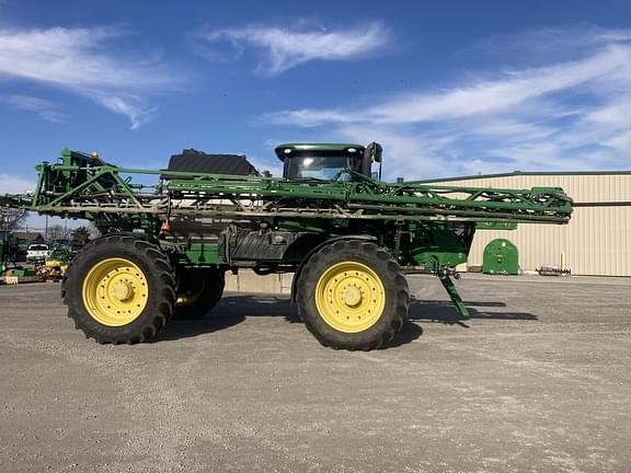 Image of John Deere R4045 equipment image 2