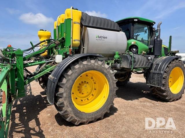 Image of John Deere R4045 equipment image 4