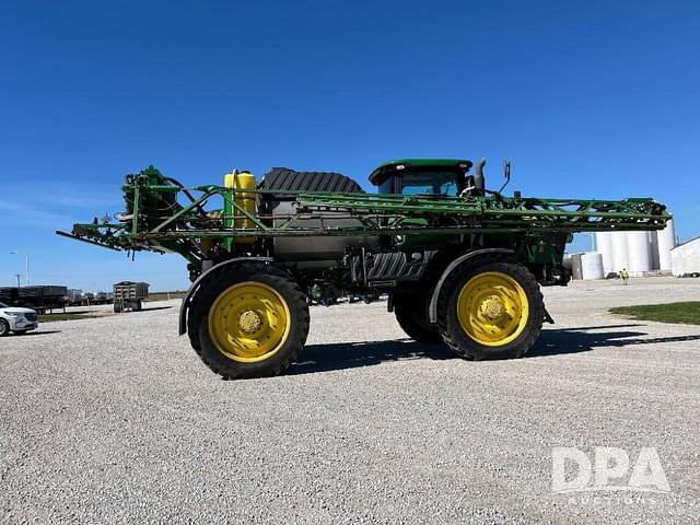 Image of John Deere R4045 equipment image 4