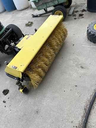 Image of John Deere 52" Broom equipment image 1