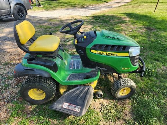 Image of John Deere S240 Image 0