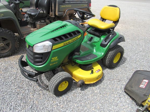 Main image John Deere S240