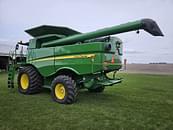 Thumbnail image John Deere S650 3