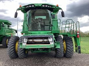 Main image John Deere S660 17