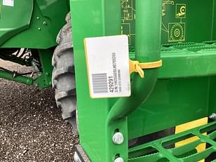 Main image John Deere S660 48