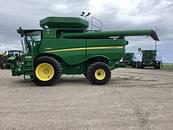 Thumbnail image John Deere S660 6