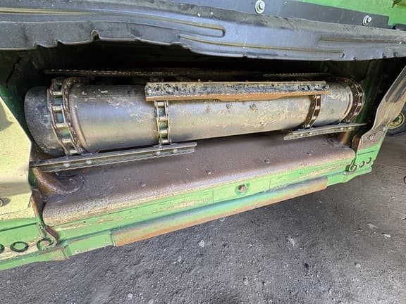 Image of John Deere S660 equipment image 3