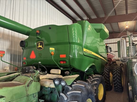 Image of John Deere S660 equipment image 1