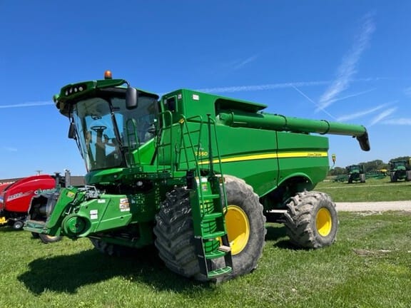 Main image John Deere S660