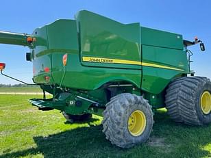 Main image John Deere S660 4