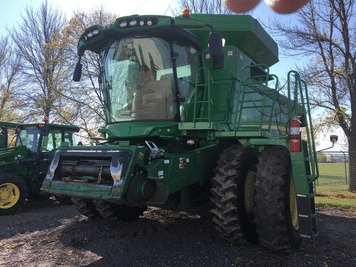 Main image John Deere S660