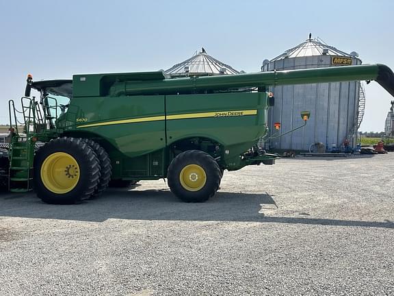 Image of John Deere S670 Primary image