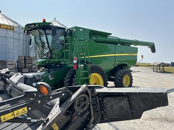 Image of John Deere S670 equipment image 1