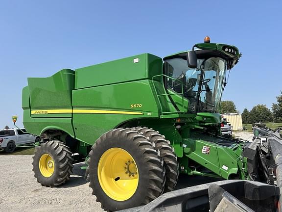 Image of John Deere S670 equipment image 3