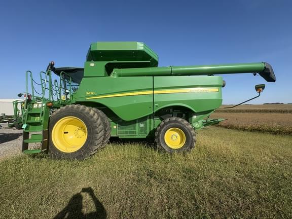 Image of John Deere S670 equipment image 3