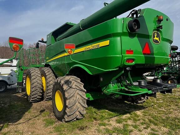 Image of John Deere S670 equipment image 2