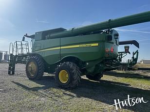 Main image John Deere S670 17