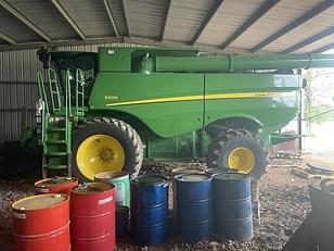 Main image John Deere S670 1