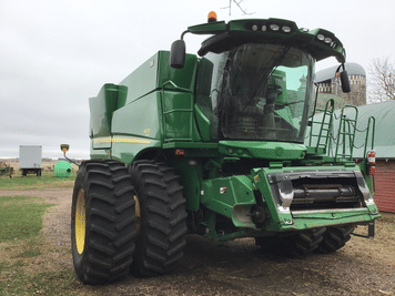 Main image John Deere S670