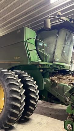 Image of John Deere S670 equipment image 2