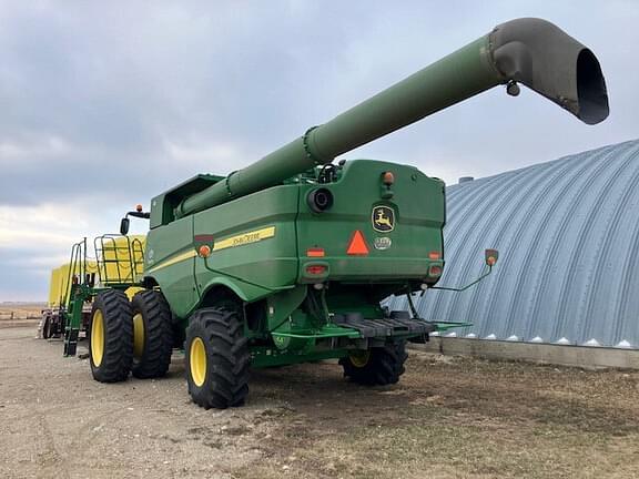 Image of John Deere S670 equipment image 3