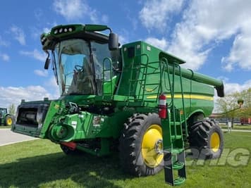 Main image John Deere S670