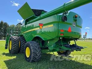 Main image John Deere S670 7