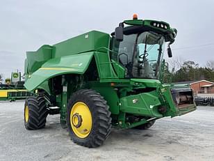 Main image John Deere S670 8